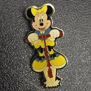 Disney Minnie Mouse Lapel Pin